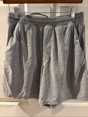 Men's LuLulemon Gray Athletic Shorts - Lightweight Drawstring